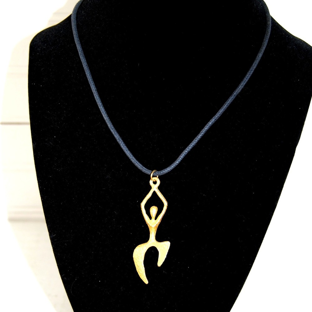 Vintage 90s Choker necklace Gold-tone pendant‎ Modernist Dancer Figure Abstract